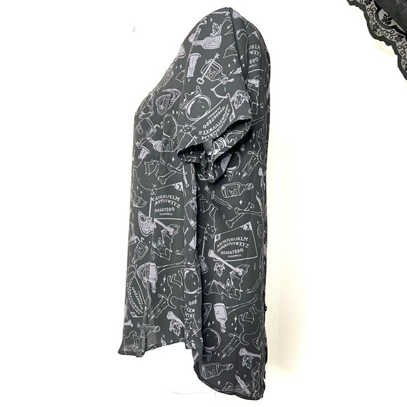 TORRID: Abbey Witchy Georgette Button Back Blouse - Picture 3 of 11